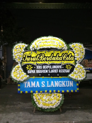 Papan Bunga Duka di Gadingharjo